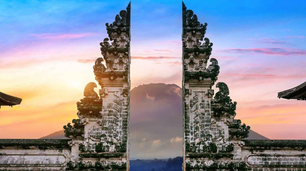 Gates-of-Heaven-(Lempuyang-Temple)