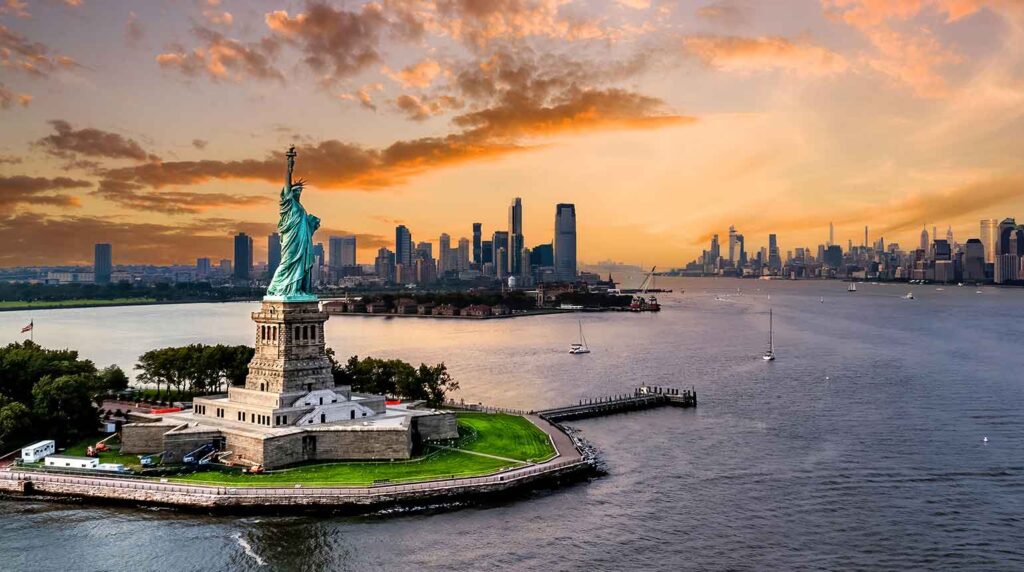 The Statue of Liberty, New York-Worthy-Travel-Spots-to-Visit-in-2025